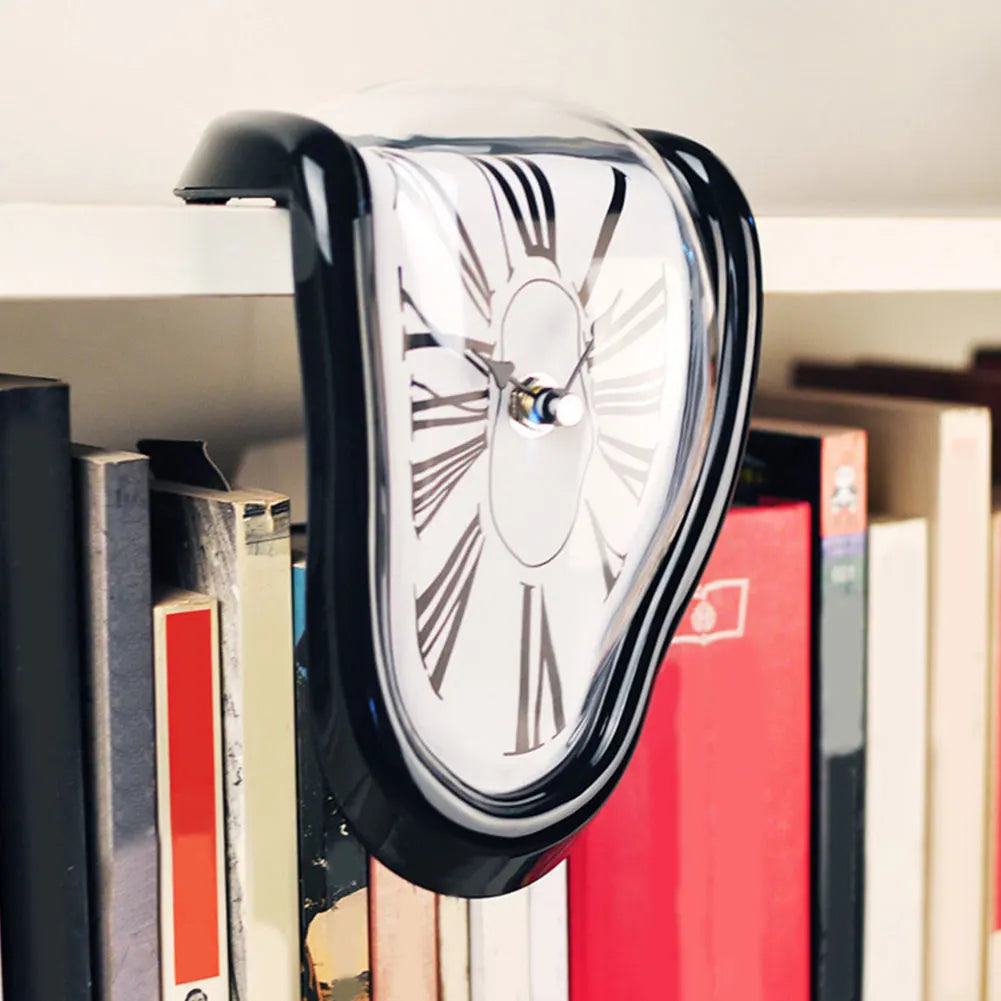 MELTING CLOCK